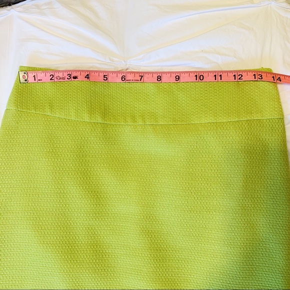 The Limited Lime Green Pencil Skirt - Size 0 - Picture 5 of 6